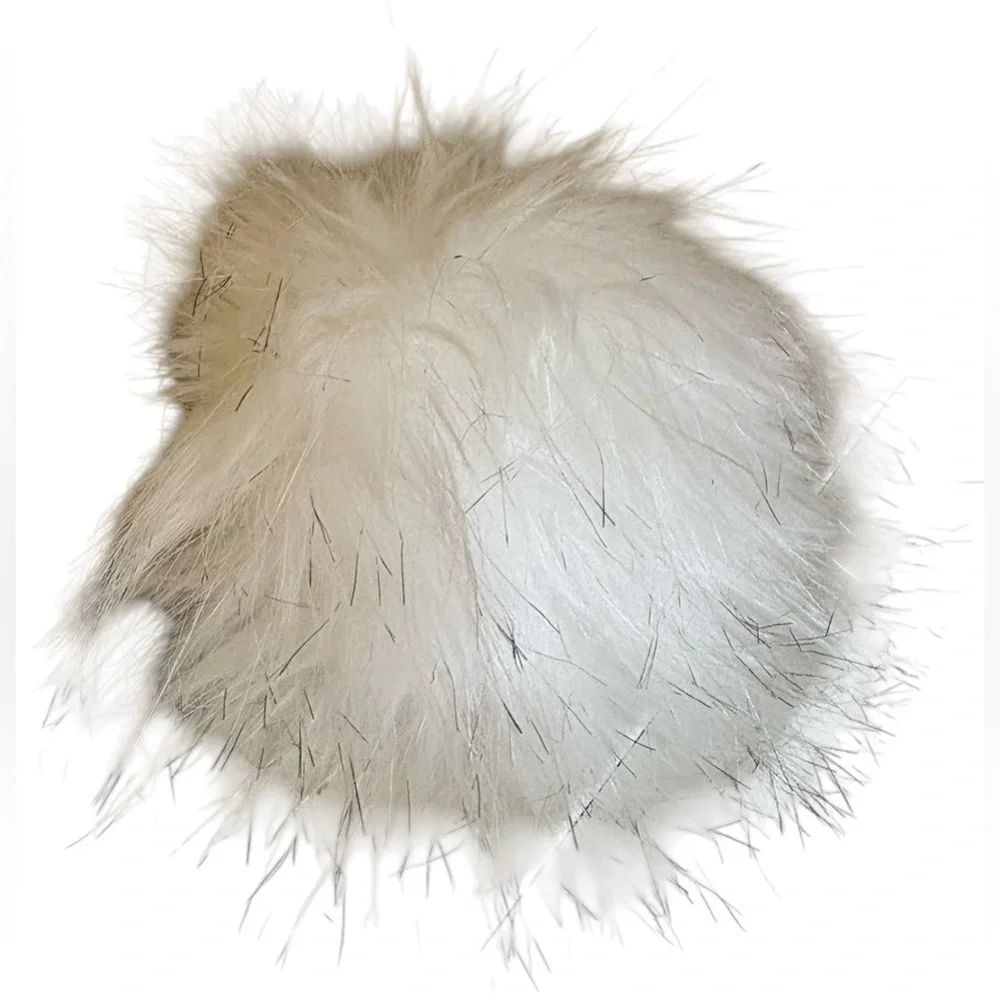 Fabletics Gray Knit Beanie with Faux Fur Pom